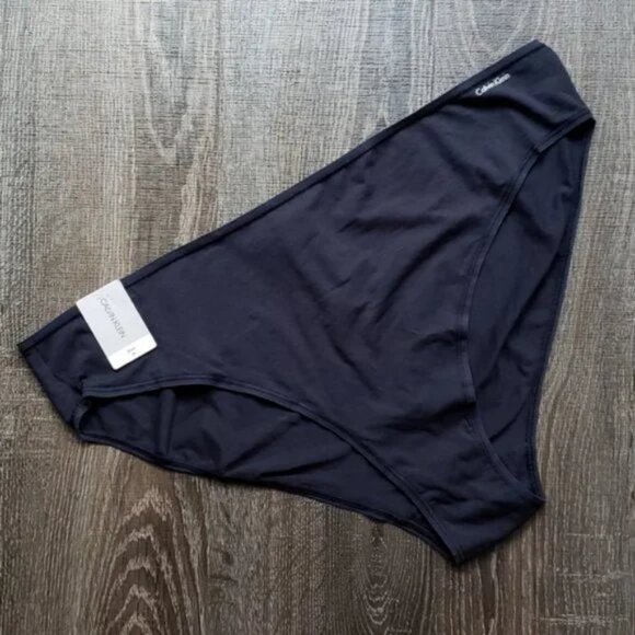 Calvin Klein Form stretch Bikini Panty - Picture 2 of 4